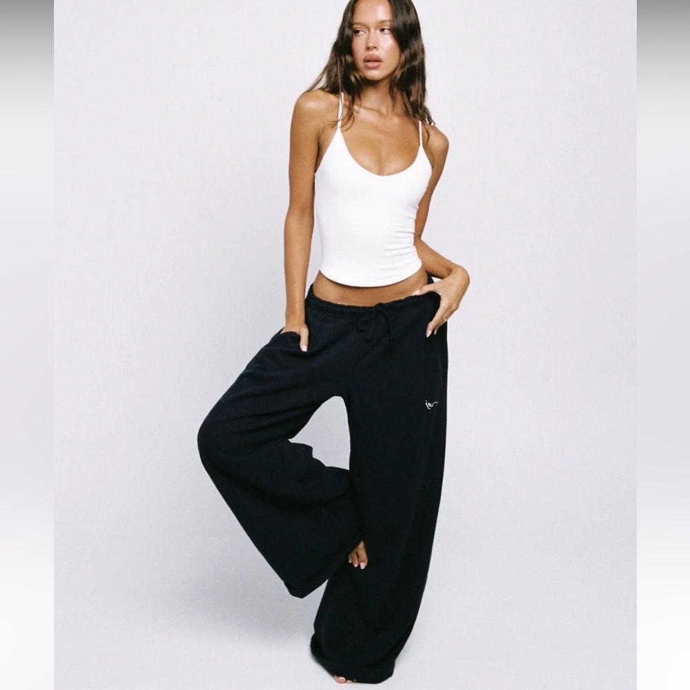 Isabelle Mathers Wide leg sweatpants Navy
